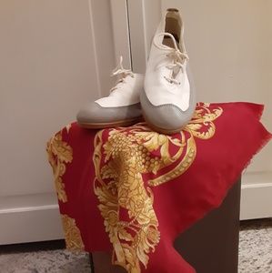 Non-stop Leather flats/slight heel shoes